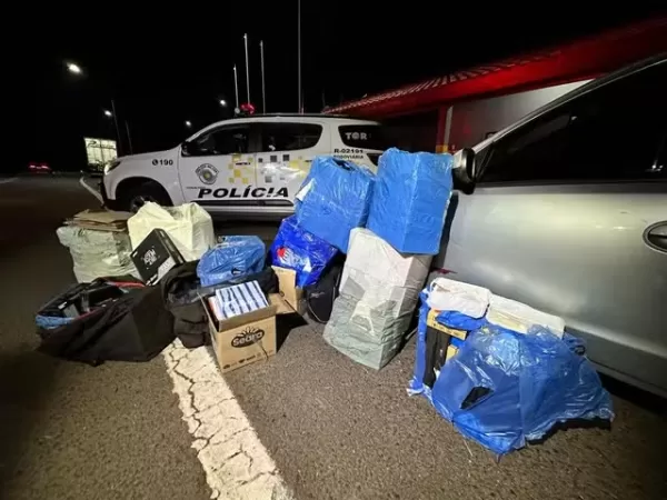 Motorista de carro é preso ao ser flagrado com mais de mil produtos sem nota fiscal em Santa Cruz do Rio Pardo