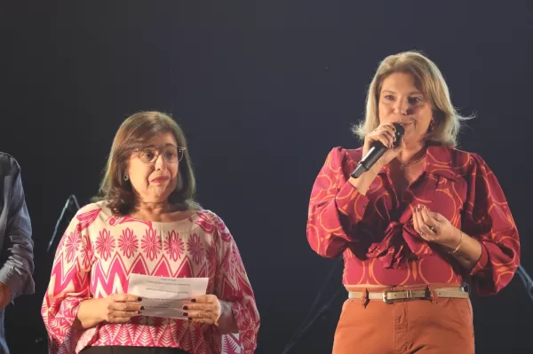 Prefeita Eliana e vice-prefeita celebram sucesso da abertura do 16º Festival de Arte e Cultura de Ribeirão do Sul