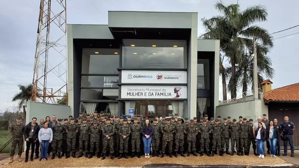 Prefeitura de Ourinhos inicia Campanha do Agasalho 2025 com apoio do Tiro de Guerra e população