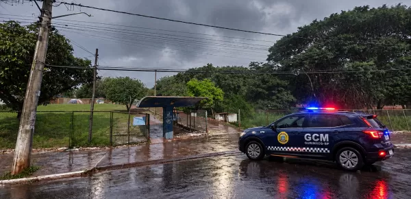 GCM prende homem suspeito de furtar aparelho de ar-condicionado de unidade de saúde em Ourinhos