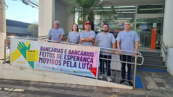 Bancários fazem paralisação nacional e agências fecham em Ourinhos e cidades da região
