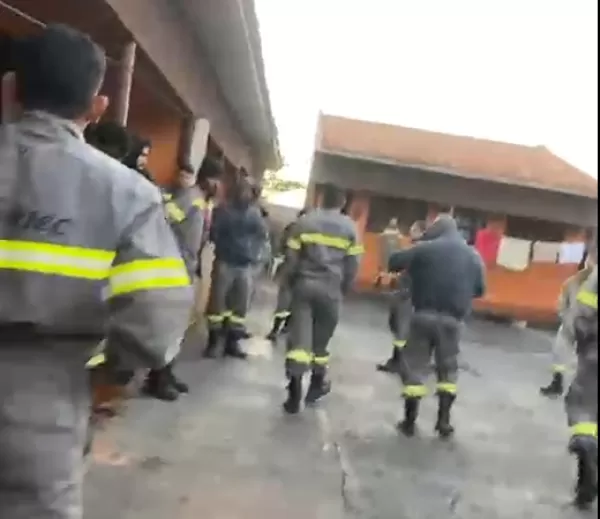 Denúncia aponta condições insalubres de alojamento de eletricitários em Ourinhos; empresa e sindicato se manifestam