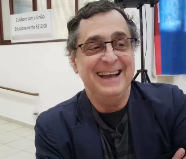 Morre em SP, aos 69 anos, o jornalista esportivo Antero Greco