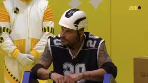 Ator Henri Castelli sofre convulsão durante prova de resistência do BBB 26 e mobiliza atendimento médico ao vivo