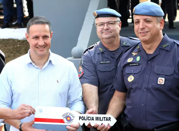 Secretário de Segurança Pública, Guilherme Derrite, entrega viaturas e fala sobre combate ao crime em Ourinhos