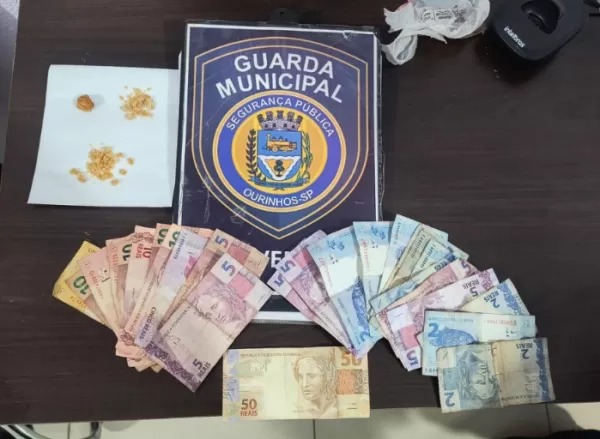 GCM de Ourinhos flagra adolescentes traficando drogas na Barra Funda