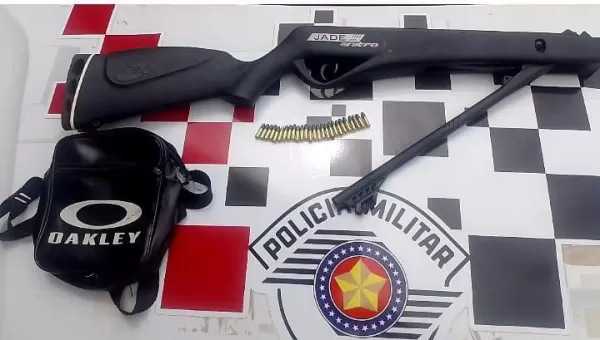 Homem é preso após disparo de arma, ameaças e injúria homofóbica em Santa Cruz do Rio Pardo