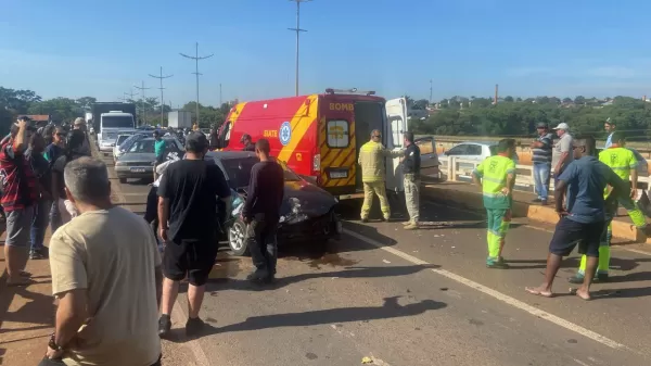 Acidente na BR-369 deixa um morto e três feridos no Paraná