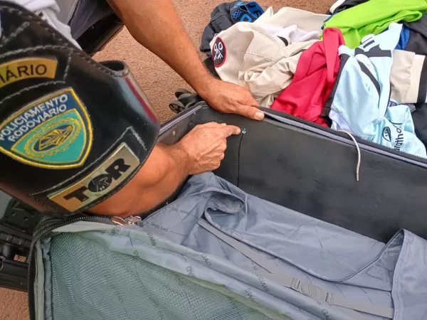 Polícia apreende cocaína em ônibus durante Operação Impacto em Ourinhos