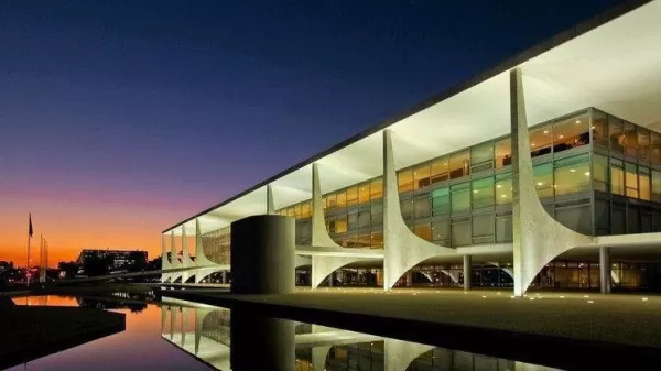 Lula tem até esta segunda para decidir sobre lei que autoriza pagamento retroativo a servidores