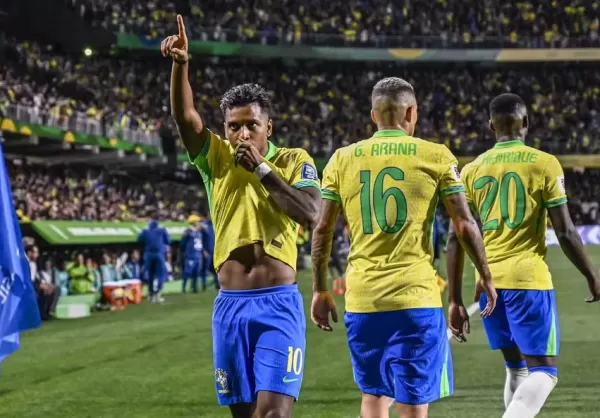 Brasil vence Equador por 1 a 0 nas Eliminatórias, mas desempenho decepciona
