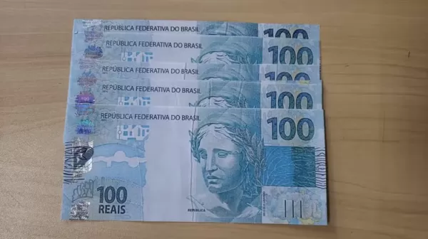Homem é preso ao receber pelos Correios R$ 500 em cédulas falsas em Bauru