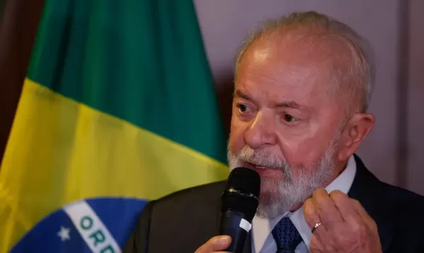 Copom mantém taxa Selic em 10,50% ao ano após sete cortes consecutivos, mesmo após falas de Lula
