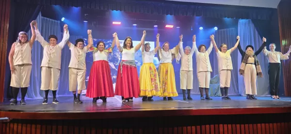 UATI-UNIFIO emociona o público com um belo espetáculo de Fim de Ano