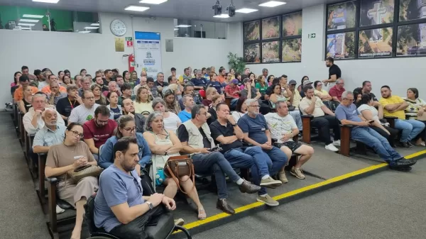 Denúncia de diretora da ABEDESC contra vereador não é lida na Câmara de Ourinhos