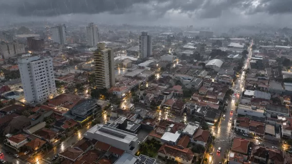 Região de Ourinhos entra em alerta para tempestade na sexta-feira; previsão indica chuva, granizo e ventos de até 60 km/h