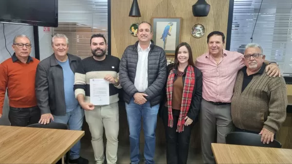 Santa Casa de Ourinhos recebe R$ 1 milhão em emenda do deputado Luiz Carlos Mota; recursos ajudarão na manutenção dos serviços hospitalares