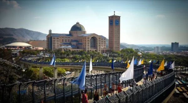 Santuário de Aparecida recebe mais uma edição da festa da padroeira