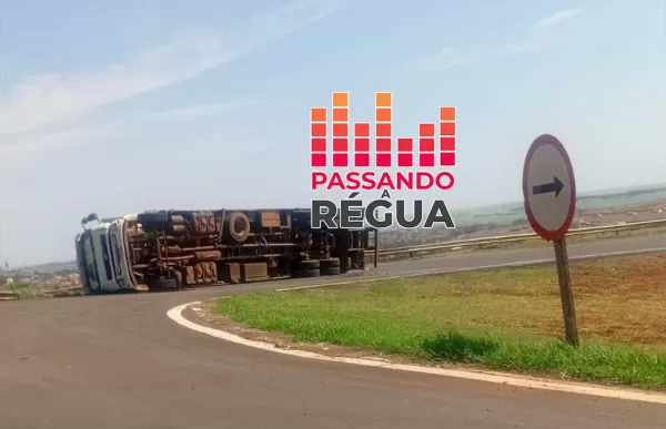 Mais uma carreta tomba em alça de acesso entre SP-278 e SP-270, em Ourinhos