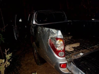 Acidente com caminhonete que transportava pessoas na carroceria deixa um morto e vários feridos em Santa Cruz do Rio Pardo