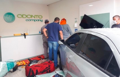 Motorista invade clínica odontológica após atropelar pedestre na região 