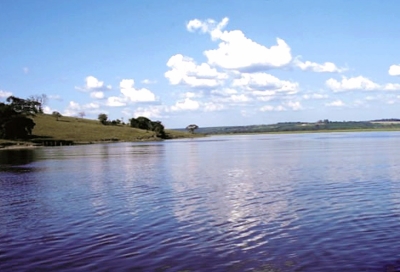 Jovem morre afogado ao nadar em represa em Paranapanema
