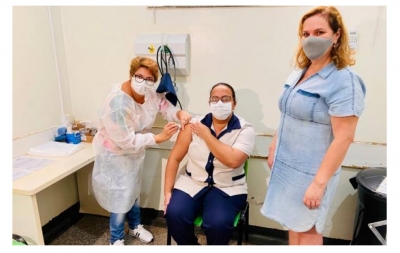 Ourinhos completa 6 meses de vacinação na próxima semana com 17,3% da população completamente imunizada; compare a situação dos principais municípios da região 