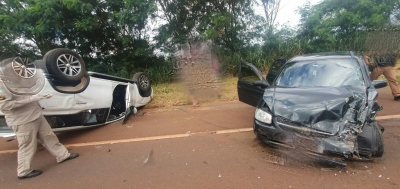 Colisão entre caminhonete e carro na BR-369 deixa uma pessoa ferida no norte do Paraná 