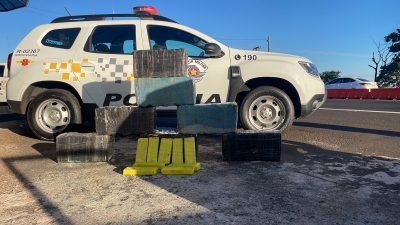 Mulher é presa com carro cheio de maconha em Ourinhos 