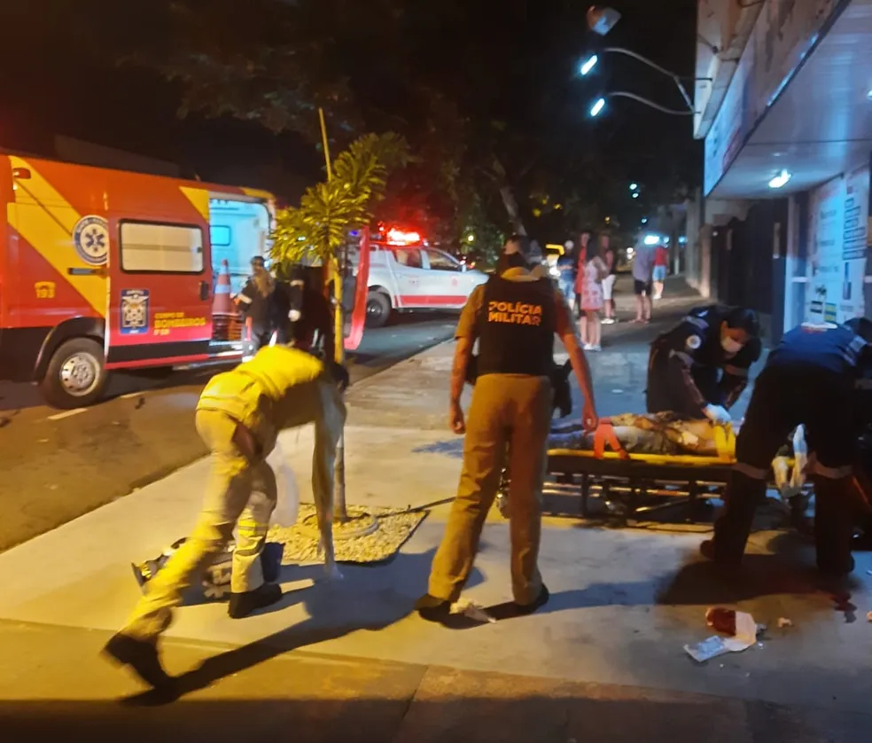Homem invade residência e mata três da mesma família na noite de Natal no norte do Paraná; motivação seria briga por herança