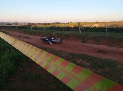 Polícia encontra corpo decapitado e cabeça em pista de motocross na região