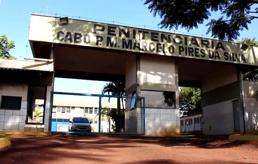 Polícia faz buscas por paraguaios que fugiram de penitenciária na região 