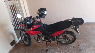 Motocicleta é furtada em Ourinhos 