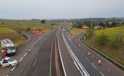 Concessionária libera Desvio de tráfego em mão dupla em obras de recuperação de viaduto na SP-225 