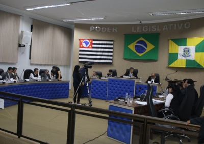 Vereadores de Ourinhos arquivam projeto do prefeito que revogaria reajuste de 3,92% dos servidores 