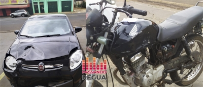 Mototaxista fica gravemente ferido ao bater em carro em cruzamento em Ourinhos 
