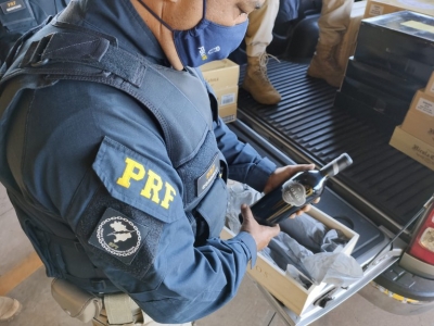 PRF apreende vinhos argentinos valiosos em Ourinhos