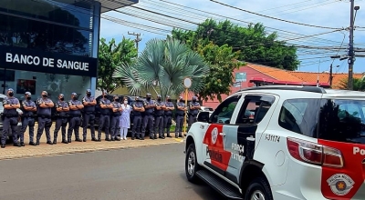Policiais militares fazem doação de sangue em massa em Ourinhos 