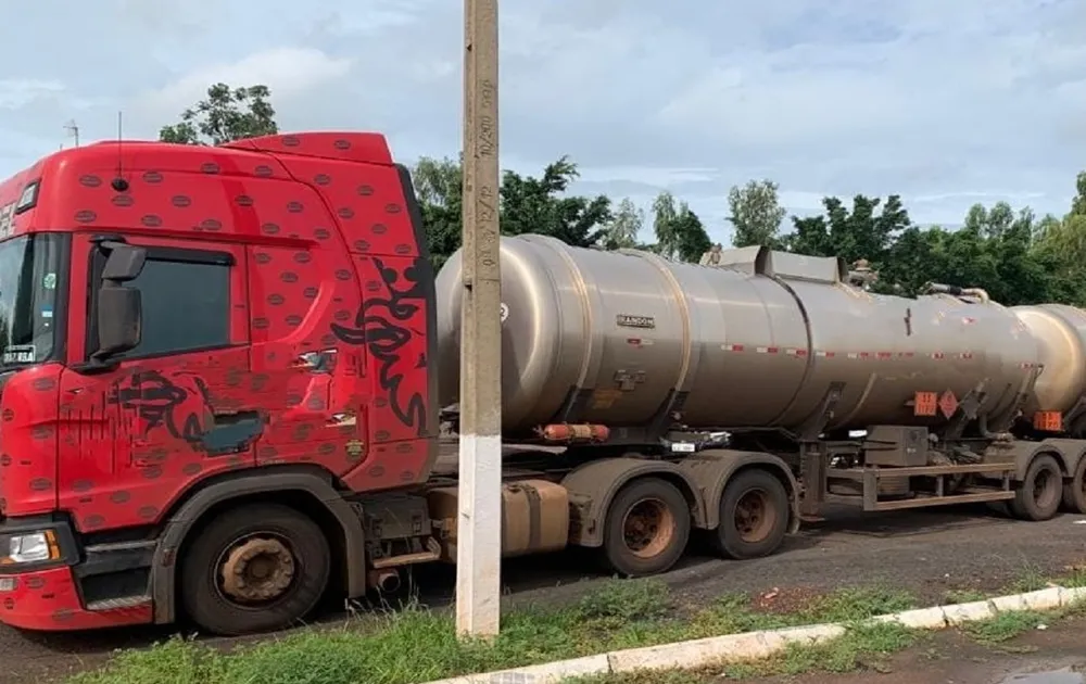 Motorista é preso furtando combustível da empresa em que trabalhava na região 