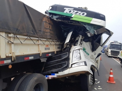 Motorista é socorrido em Ourinhos após acidente na BR-153