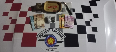 Jovem é preso após ser flagrado comercializando drogas em Santa Cruz do Rio Pardo 