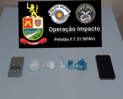 Homem é preso acusado de tráfico de drogas no Jardim Santos Dumont em Ourinhos