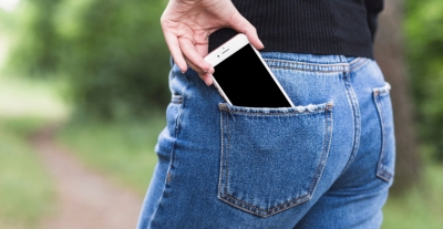 Munícipes têm celulares furtados dos bolsos traseiros de suas calças em Ourinhos 