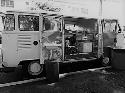Bandidos furtam casa e levam Kombi de garapeiro no Jardim Anchieta em Ourinhos; no centro vítima teve apartamento invadido 