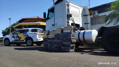 Polícia Rodoviária faz grande apreensão de maconha na Raposo Tavares em Ourinhos 