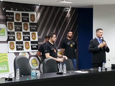 Polícia Civil faz operação contra grupo criminoso que aplicou golpes com perfis falsos em aplicativo de mensagens; prejuízo pode passar de R$ 3 milhões