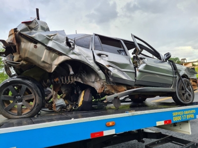 Tripla colisão deixa feridos em rodovia da região