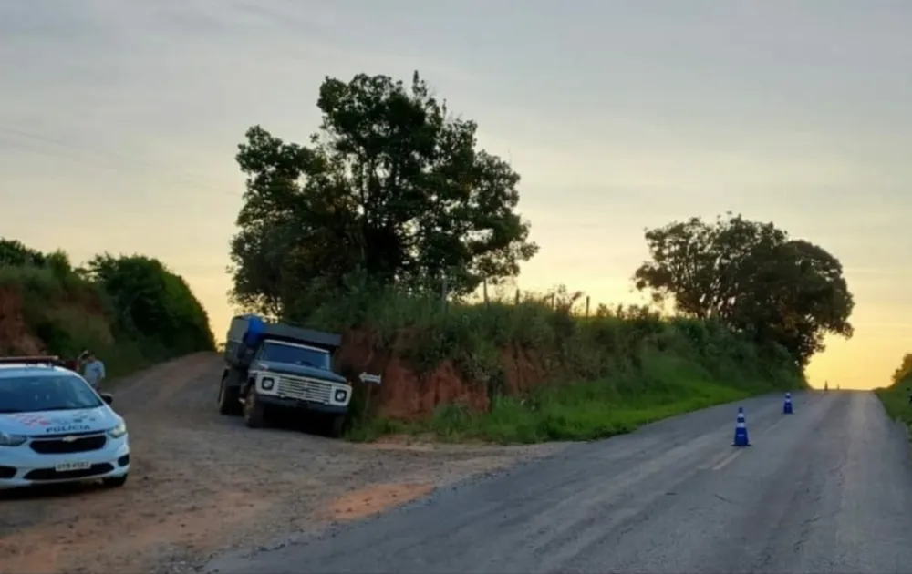 Homem morre em acidente de moto com o filho de 5 anos na garupa no interior de SP