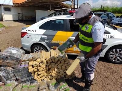 Polícia realiza grande apreensão de maconha em Ourinhos 