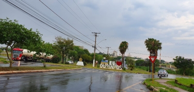Ourinhos registra chuva durante a madrugada, mas temperatura não deve cair muito 